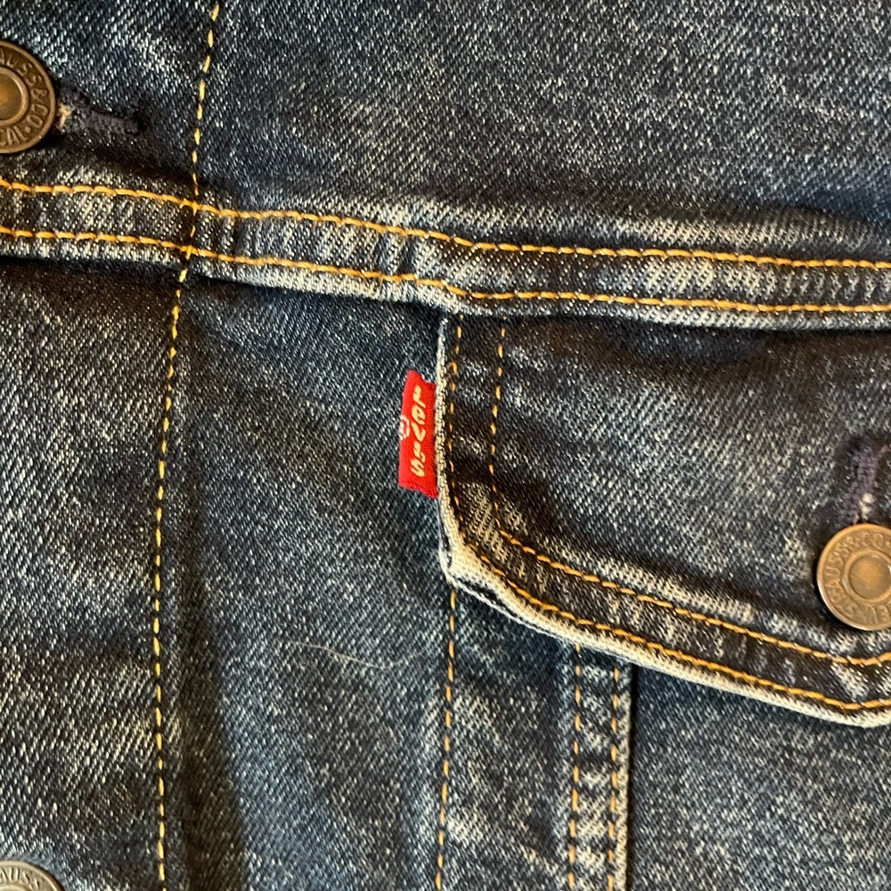 Levi's Men's Indigo Denim Trucker Jacket - Picture 3 of 3
